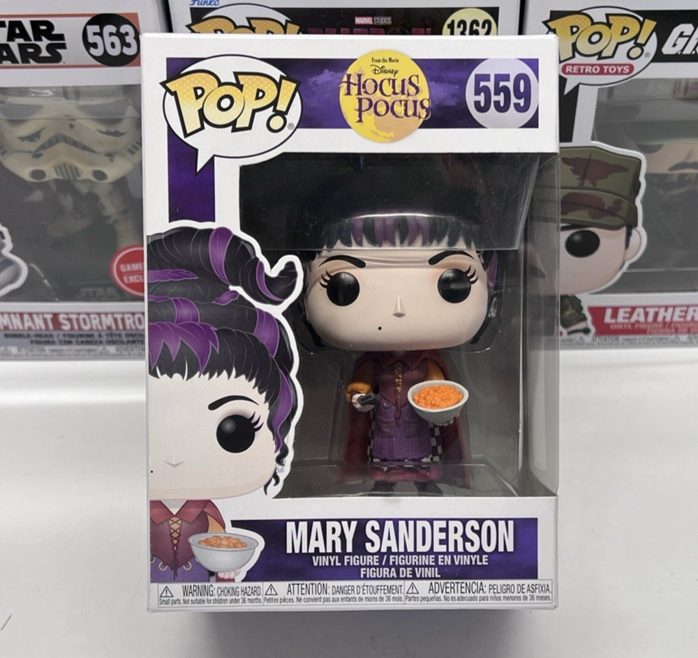 Funko Pop! Disney Hocus Pocus Mary Sanderson #559 Vinyl Figure With Cheese Puffs